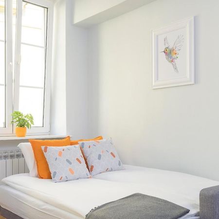 Bright And Modern Apartment In The Heart Of The Old And New Town Варшава Екстериор снимка