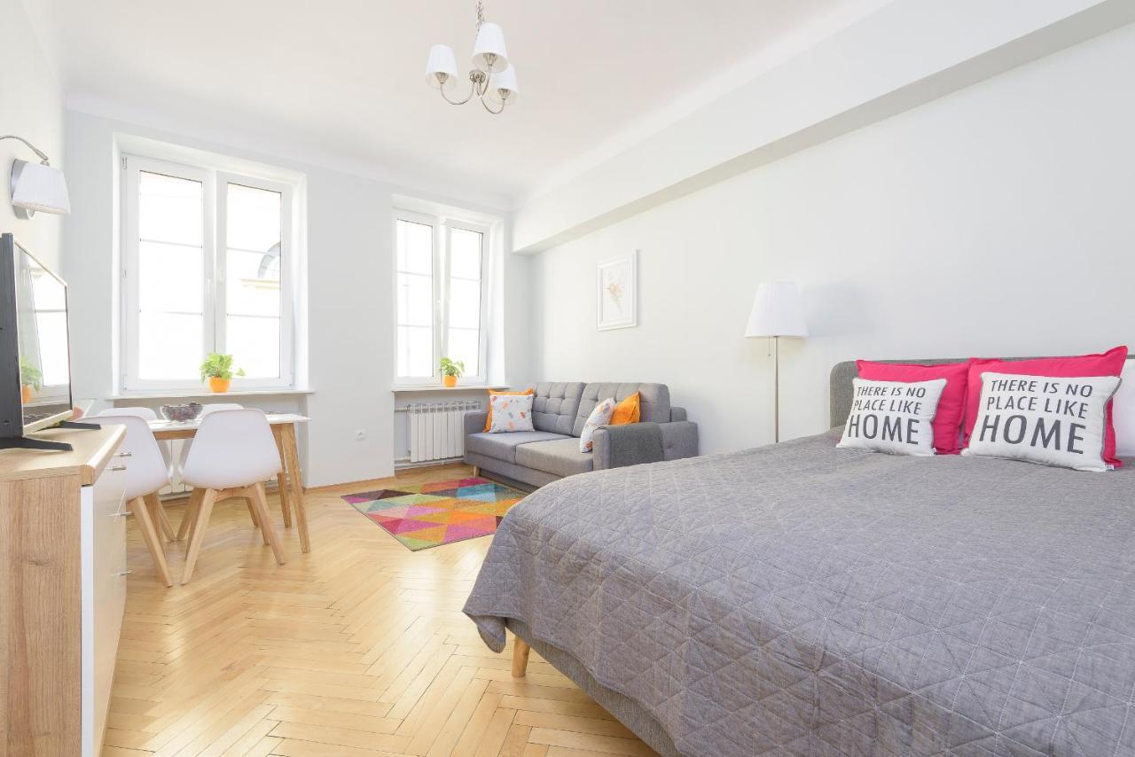 Bright And Modern Apartment In The Heart Of The Old And New Town Варшава Екстериор снимка