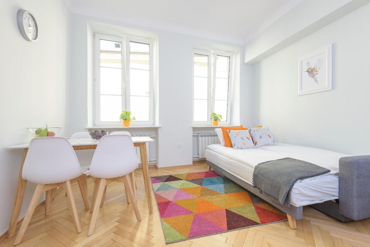 Bright And Modern Apartment In The Heart Of The Old And New Town Варшава Екстериор снимка