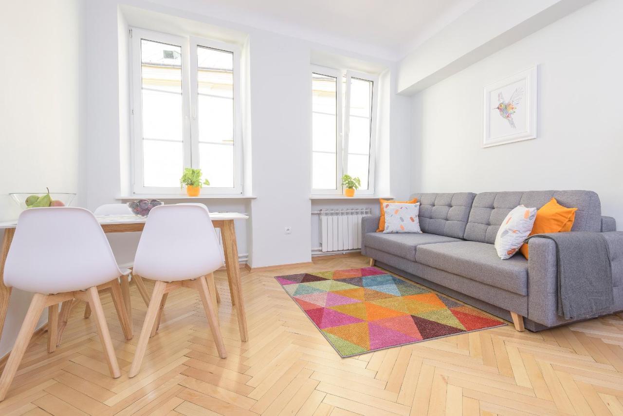 Bright And Modern Apartment In The Heart Of The Old And New Town Варшава Екстериор снимка
