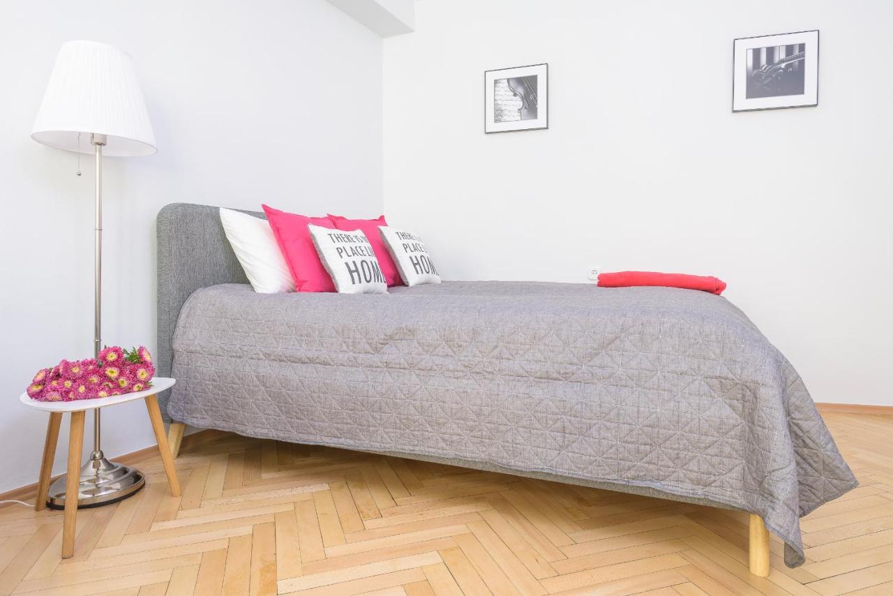 Bright And Modern Apartment In The Heart Of The Old And New Town Варшава Екстериор снимка