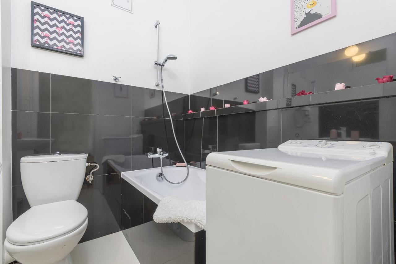 Bright And Modern Apartment In The Heart Of The Old And New Town Варшава Екстериор снимка